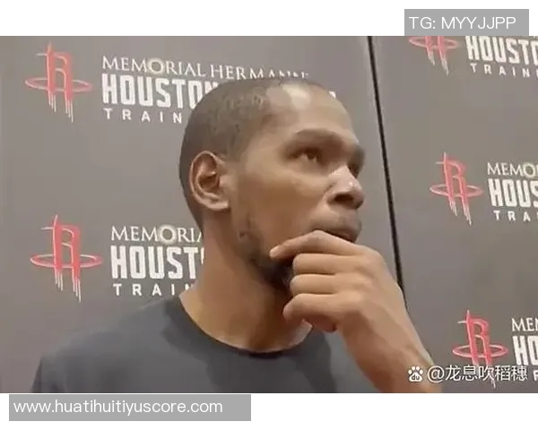 杜兰特谈更衣室角色:成为队友们可以依赖的信任之源 杜兰特谈更衣室角色:成为队友们可以依赖的信任之源