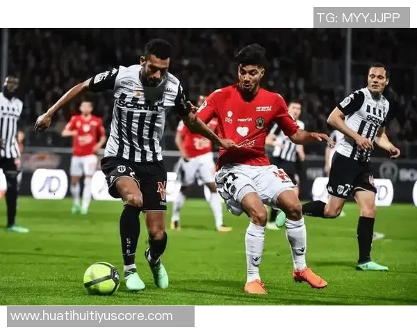 德甲分析：斯图加特主场防线脆弱弗赖堡客场有望全身而退